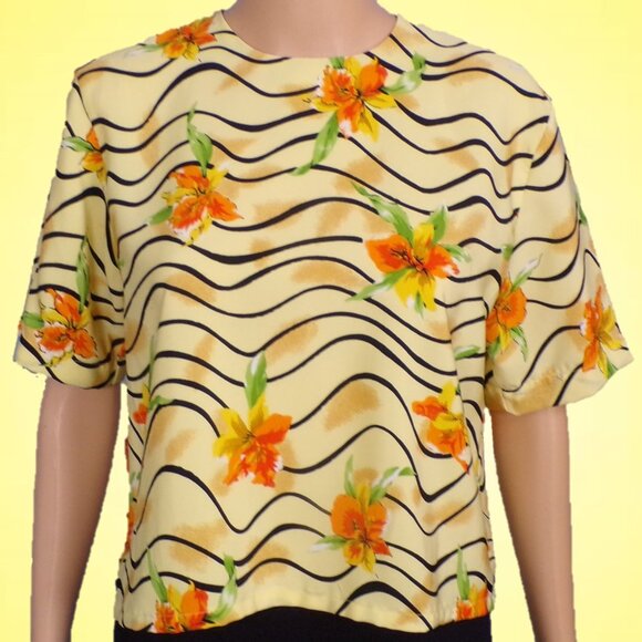 JORDAN size S floral half-sleeve pullover blouse silk-like 100% polyester - Picture 1 of 14